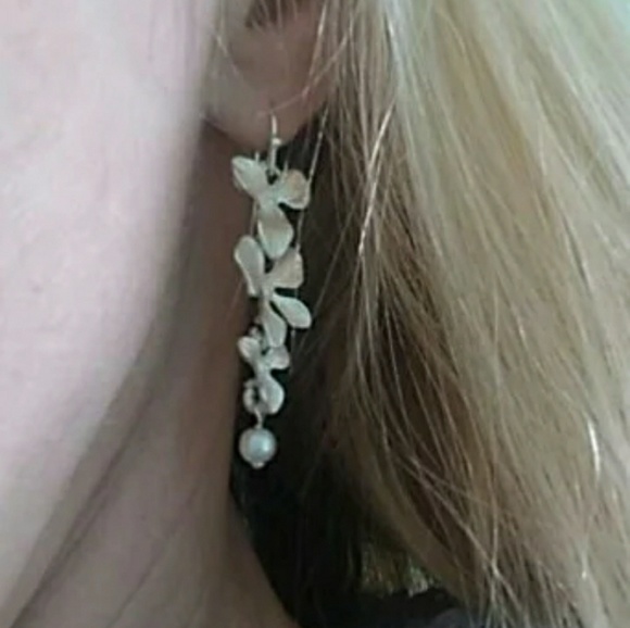 U PICK GOLD OR SILVER LOTUS ORCHID FLOWER DROPS - Picture 6 of 8